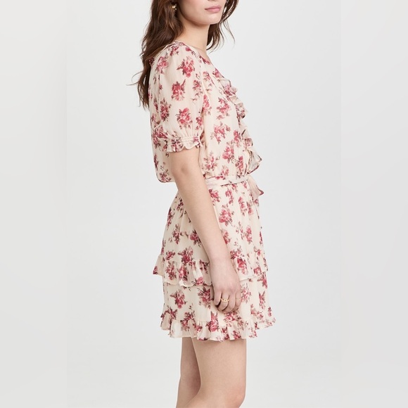 PAIGE Dresses & Skirts - NWT!$329! PAIGE Evonna Dress Silk neckline & short puff sleeves Floral print Sm
